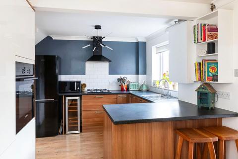 33 Laurel Drive, Southmoor, Abingdon, OX13 5DG