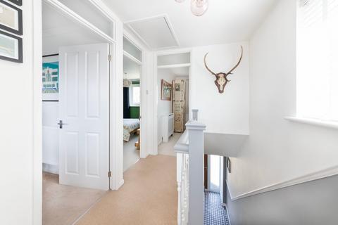 33 Laurel Drive, Southmoor, Abingdon, OX13 5DG