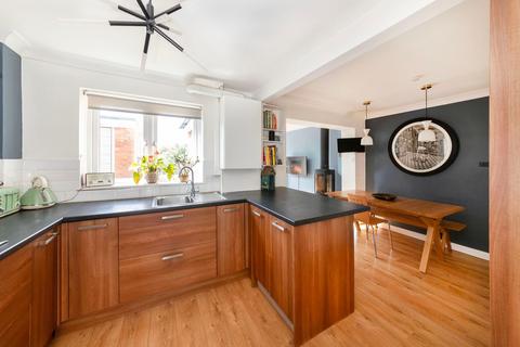 33 Laurel Drive, Southmoor, Abingdon, OX13 5DG