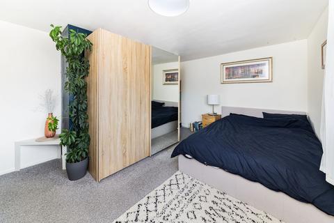 53 Buscot Drive, Abingdon, OX14 2BL