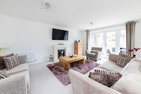 28 Fuller Way, Steventon, Abingdon, OX13 6FH