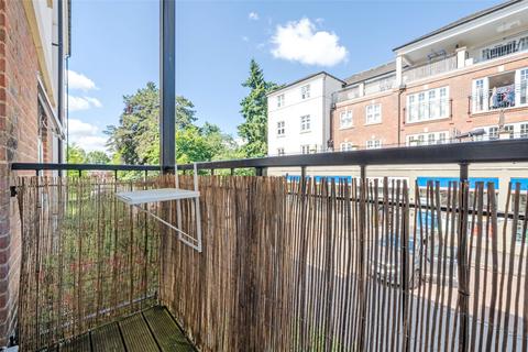 2 bedroom flat for sale, Colnhurst Road, Nascot Wood, WD17