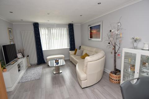 34 Birchwood Drive, Durrington, Salisbury, SP4 8ER
