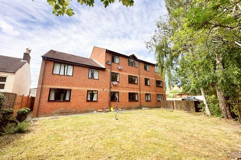 2 bedroom flat for sale, Bembridge Court, Aldershot