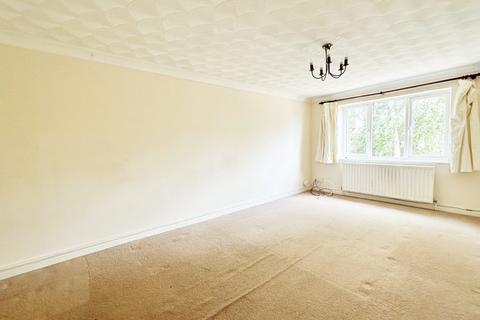 2 bedroom flat for sale, Bembridge Court, Aldershot