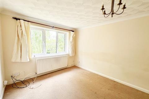 2 bedroom flat for sale, Bembridge Court, Aldershot