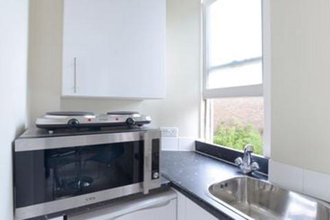 1 bedroom flat to rent, 39 HILL STREET, London, W1J