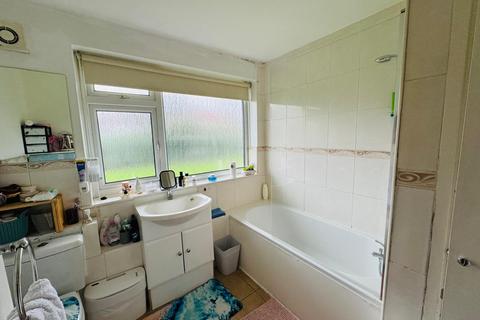 1 bedroom flat to rent, Croxden Close, Queensbury, HA8