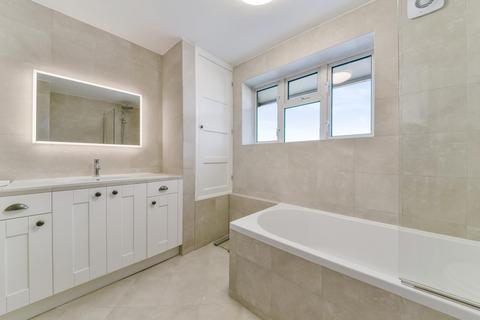 3 The Mall, Brentford, TW8 8DJ