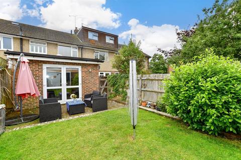 4 Monks Walk, Upper Beeding, Steyning, BN44 3HR