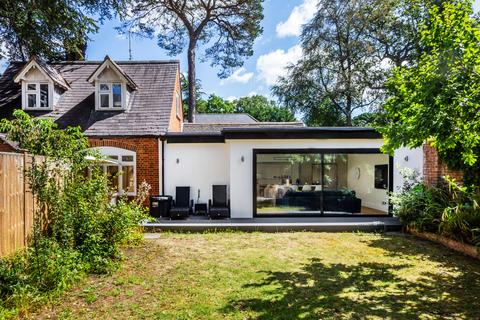 3 bedroom detached house for sale, Portsmouth Road, Cobham, Surrey, KT11
