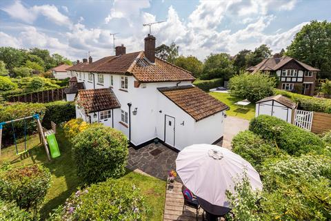 3 bedroom semi-detached house for sale, Ashgrove Road, Sevenoaks, Kent, TN13