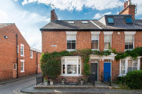 3 bedroom semi-detached house for sale, West Street, Stratford-upon-Avon, Warwickshire, CV37