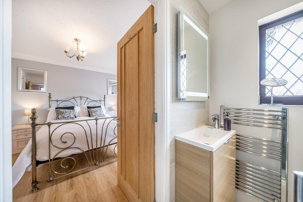 Ensuite Shower Room