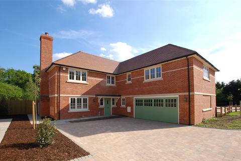 5 bedroom semi-detached house for sale, Moatenden, Vauxhall Lane, Southborough, Tunbridge Wells, Kent, TN4
