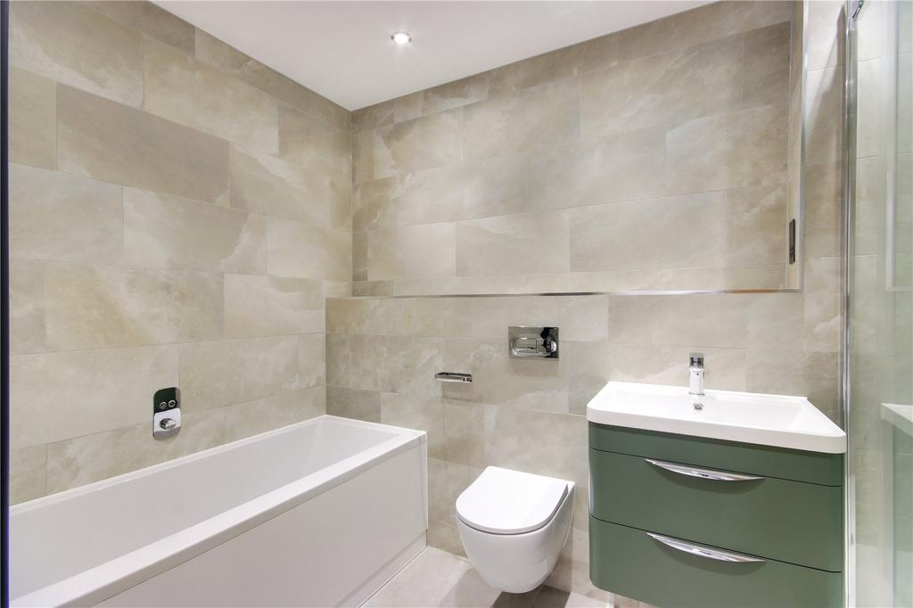 Plot 3 Bathroom