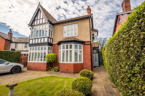 4 bedroom detached house for sale, Blackpool Road, Lytham St. Annes, FY8