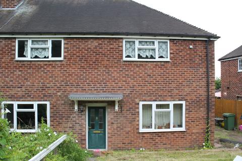 2 bedroom maisonette to rent, Dobbins Oak Road, Wollescote, Stourbridge