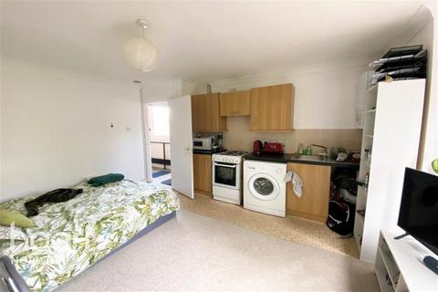 1 bedroom flat to rent, Cricket ground Rd