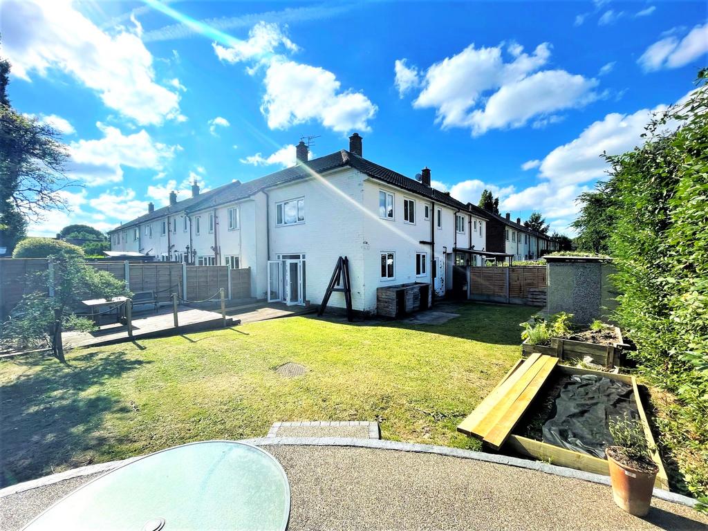 Woodgate Close, Bredbury, Stockport 3 bed terraced house for sale £