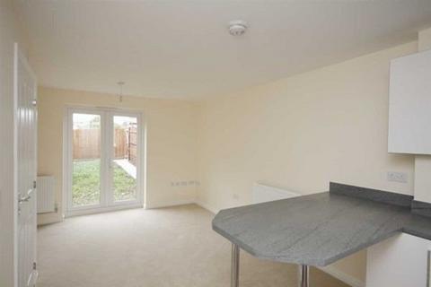 2 bedroom terraced house to rent, Pickernell Road, SP9 7FU