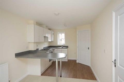 2 bedroom terraced house to rent, Pickernell Road, SP9 7FU