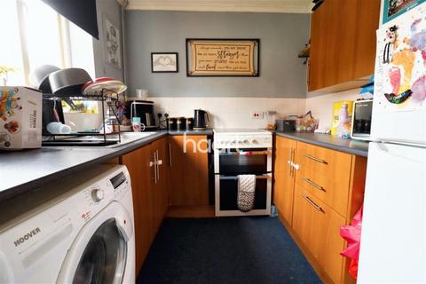 3 bedroom terraced house to rent, Ansley Common, CV10
