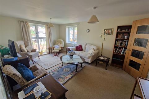 2 bedroom flat for sale, Douglas Avenue, Exmouth, EX8 2FA