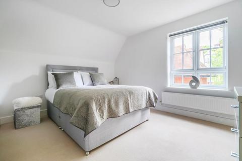 2 bedroom flat for sale, High Wycombe,  Buckinghamshire,  HP13