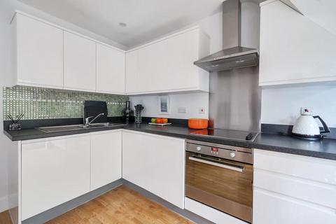 2 bedroom flat for sale, High Wycombe,  Buckinghamshire,  HP13