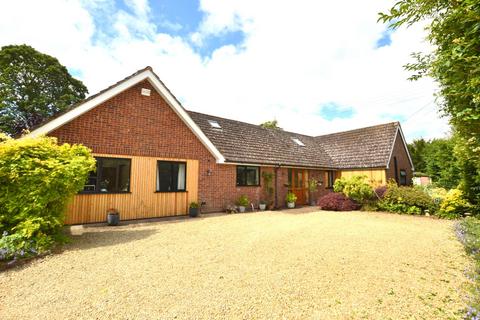 5 bedroom detached bungalow for sale, Fleet Lane, Twyning, Tewkesbury, GL20