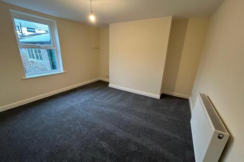 2 bedroom terraced house to rent, High Grange, Crook, DL15