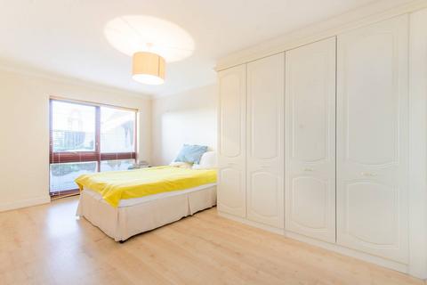1 bedroom flat to rent, Goodhart Place, Limehouse, London, E14