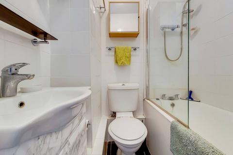 Studio for sale, Woburn Place, Bloomsbury, London, WC1H