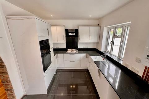 6 Northcroft Road, London, W13 9SX