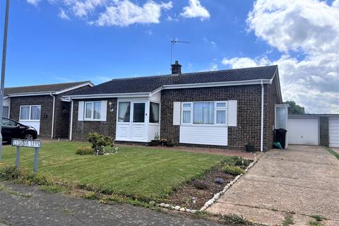 2 bedroom detached bungalow for sale, Lumber Leys, FRINTON HOMELANDS, CO14