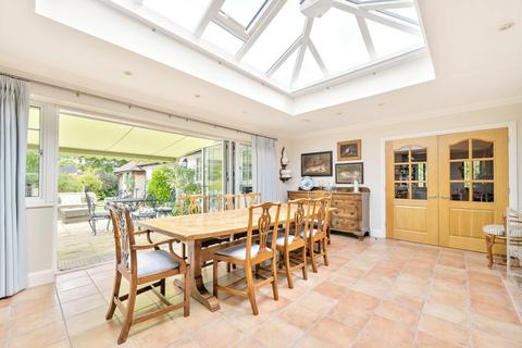 3 bedroom bungalow for sale, High Park Avenue, East Horsley, KT24