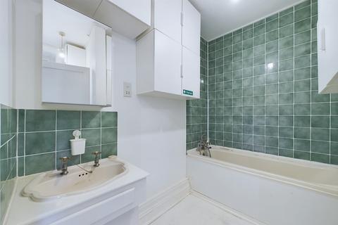 Studio for sale, Rogers House, Page Street, Westminster, London, SW1P