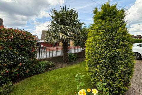 3 bedroom semi-detached house for sale, Windmill Lane, Denton