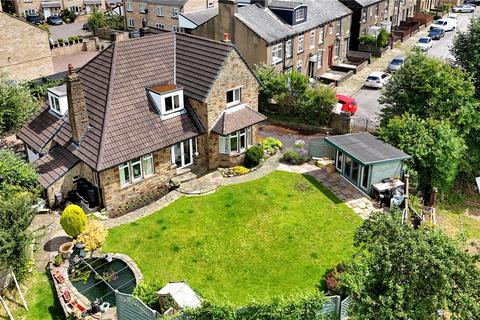 4 bedroom detached house for sale, Trimmingham Road, Halifax, West Yorkshire, HX2