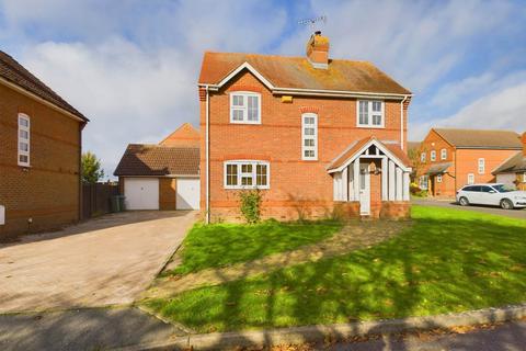 4 bedroom detached house for sale, Church Farm Close, Aylesbury HP22