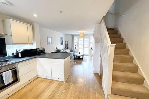 10 Chalice Close, Parkstone, Poole, BH14 0JS