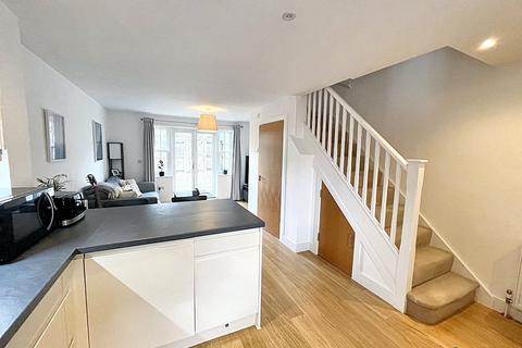 10 Chalice Close, Parkstone, Poole, BH14 0JS