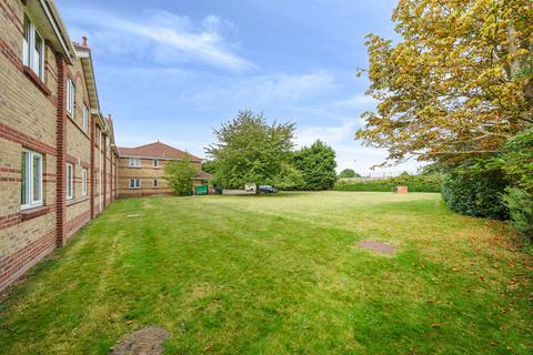 9 Mountbatten Gardens, Beckenham, BR3 3TJ