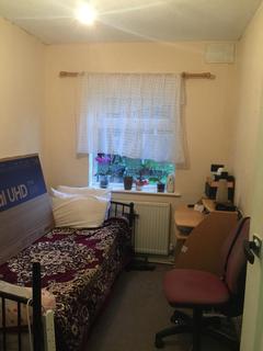 2 bedroom maisonette to rent, Feltham TW13