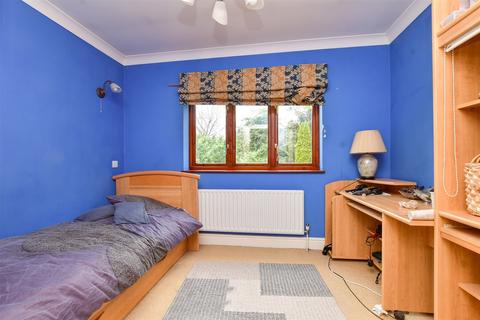 9 Weaver Close, Croydon, CR0 5TS