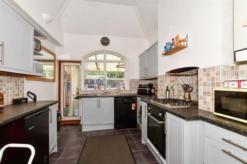 2 bedroom terraced house for sale, Station Road, Herne Bay, Kent