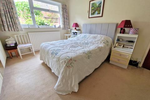 1 Golden Joy, Crediton, EX17 1EA