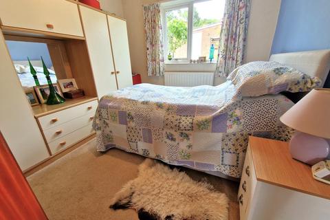 1 Golden Joy, Crediton, EX17 1EA