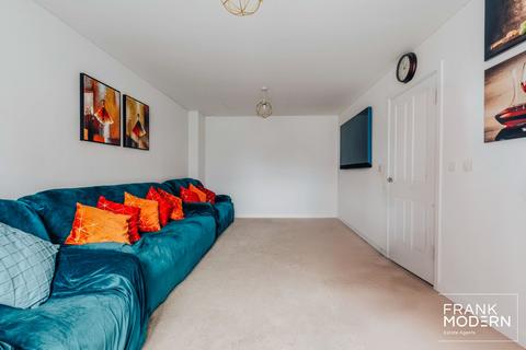 10 Anderson Drive, Peterborough, PE3 6HS